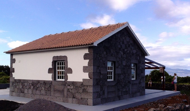 Das neue moderne Adega Ferienhaus auf den Azoren