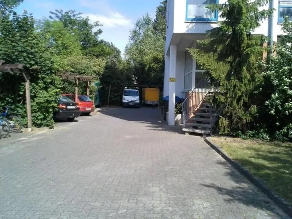 Single Apartment Hannover Nord möbliert – Bild 1