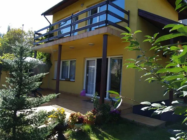 Verkaufe ein schones Haus-Zweifamilienhaus in Polen-Zielona Gora(60km von Guben)