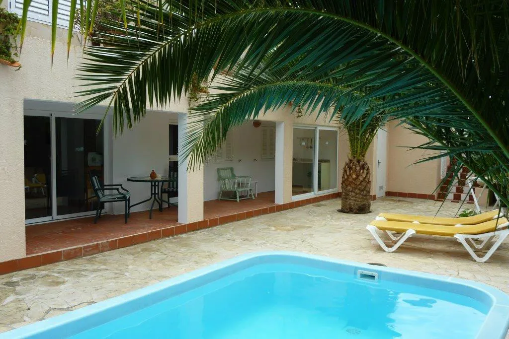 Haus in Cala Vadella Ibiza  mit Gasthaus zum Verkauf