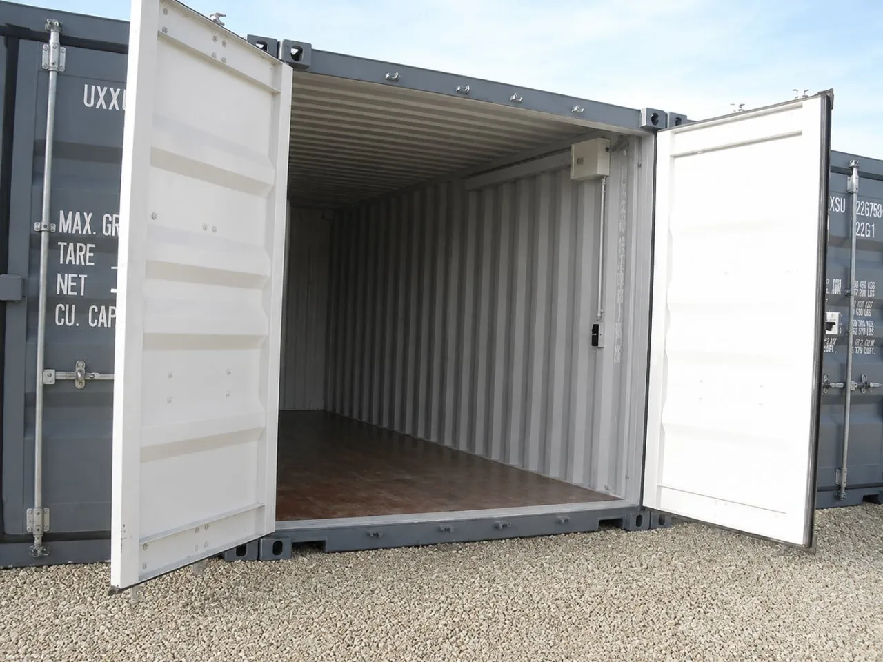 Lagerpark Dachau-Garage-Selfstorage-Lager-Lagercontainer-Einlagerung- Abstellraum mit Licht und Strom