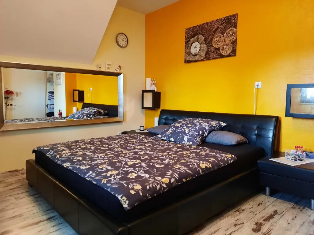 Seitensprungzimmer, Afair Apartment, SM-Zimmer , Stundenhotel, Das gemütliche Ec