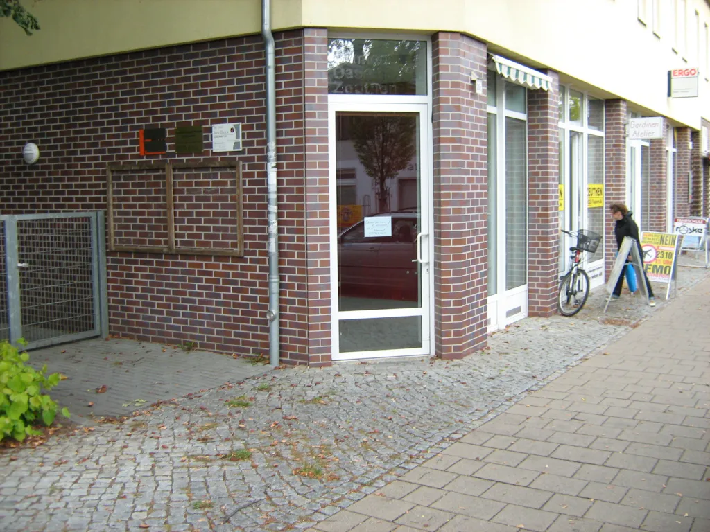 Sonniges Ladengeschäft / Büro am S-Bhf. Zeuthen