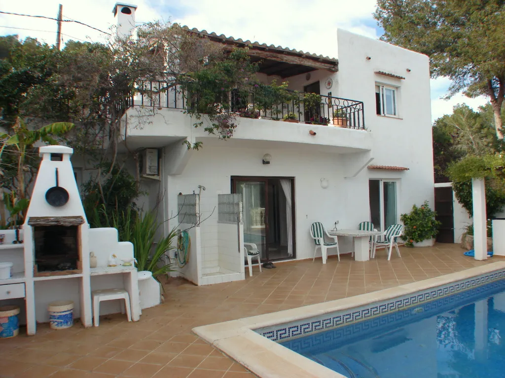 "Ibiza Villa" mit Pool und Blick auf  Land u. Meer